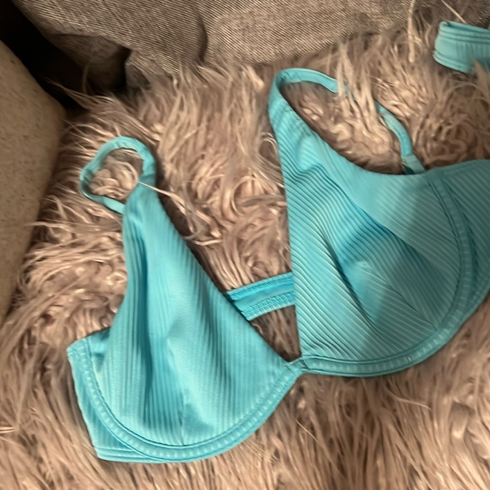 Hollister bikini set. Blue